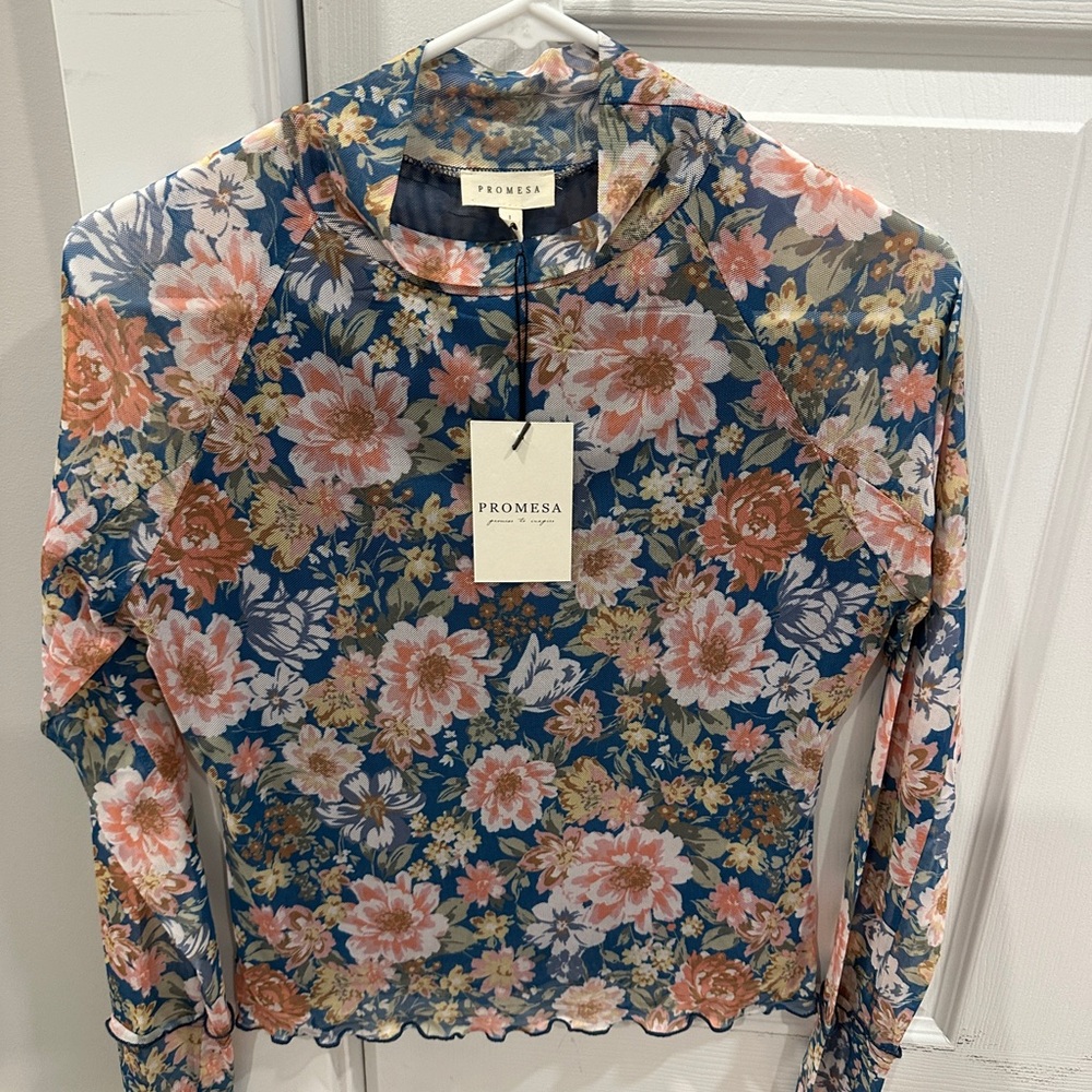 Promesa Blue Floral Sheer mesh Blouse. NWT